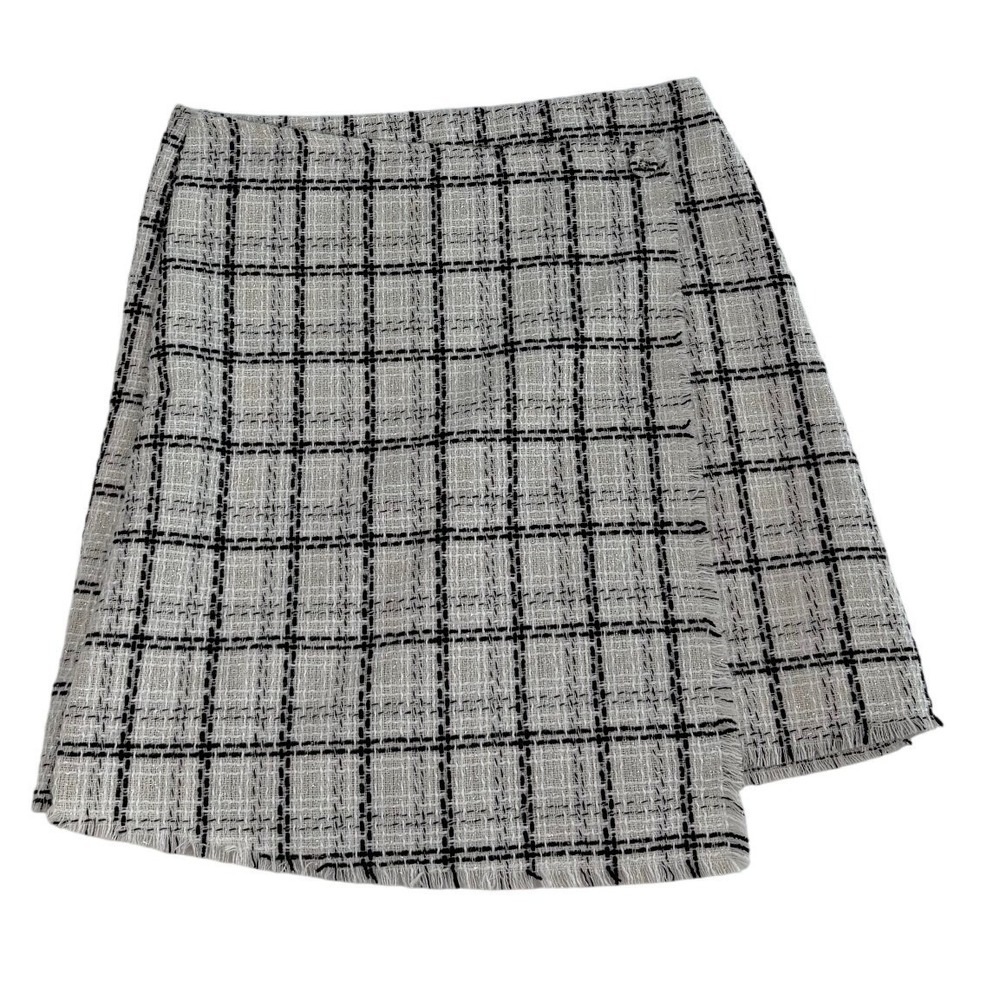 GB Girls White Black Plaid Tweed Wrap Mini Skirt Size 16 Frayed Hem Back Zip